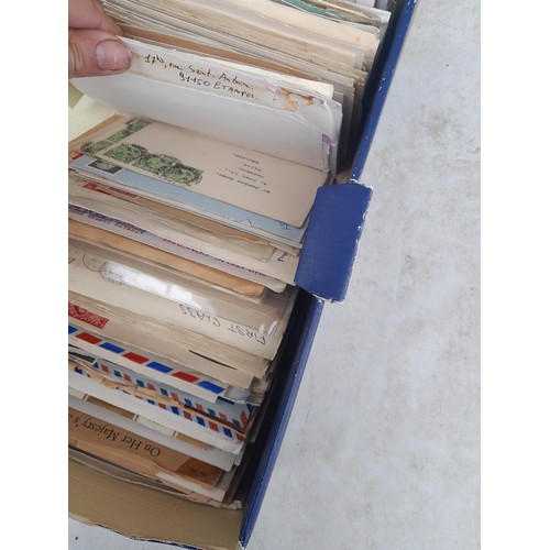 65 - Shoebox containing a range of Queen Victoria - QEII covers and cards