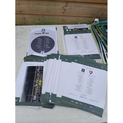 105 - Football memorabilia : Mainly Plymouth Argyle, souvenir programmes, tickets, calendars etc.