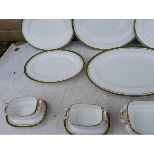 26 - Vintage Wedgwood green and gilt dinner service and other china (note multiple photographs)