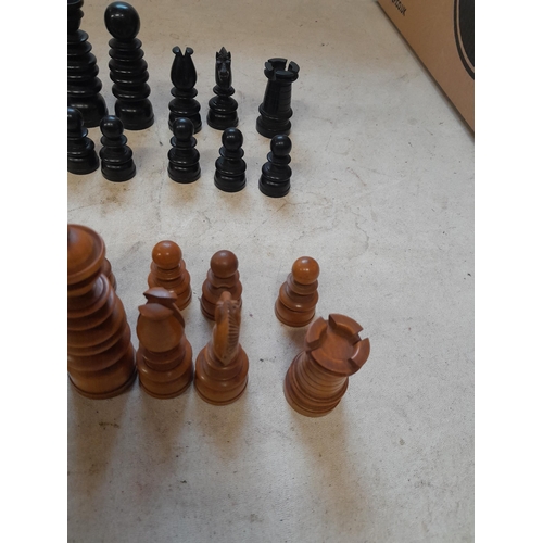 190 - Early 20th century wooden chess set , no makers mark, medium - large size pieces (king and queen app... 