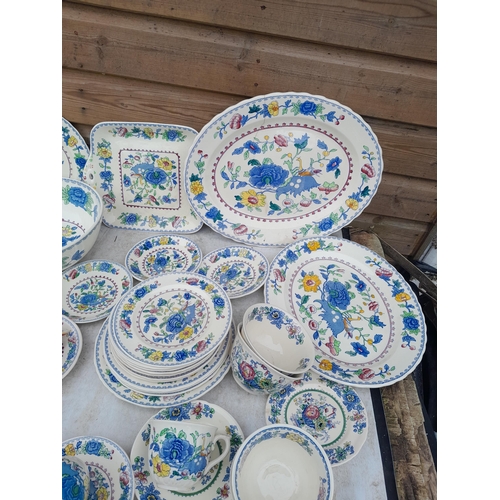 198 - Extensive array of Masons Regency dinner and tea ware, mainly in good order light crazing on some pi... 