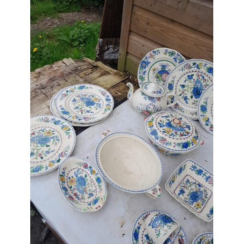 198 - Extensive array of Masons Regency dinner and tea ware, mainly in good order light crazing on some pi... 