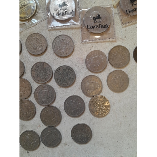 262 - Coins : 2 x plastic sets, 1 x Cartwheel penny, base metal Crowns, Farthings base and other metal coi... 