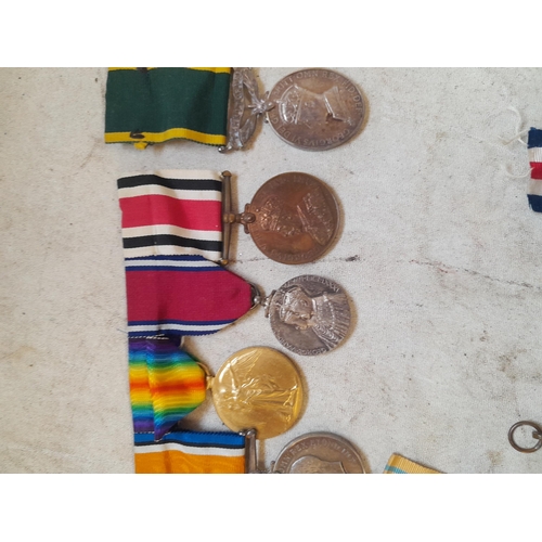 263 - Medals : 5 x medal group comprising of  1914 Star, 1914- 1918 medal,  Great War Medal, Silver Jubile... 