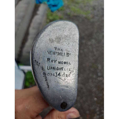 299 - Golfing interest : Hickory shaft putter New Mills Ray Model 1914 by Standard of Sunderland 602510