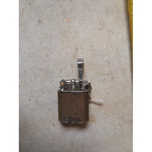 381 - Vintage ladies lift arm lighter in the STYLE of a Dunhill no makers mark