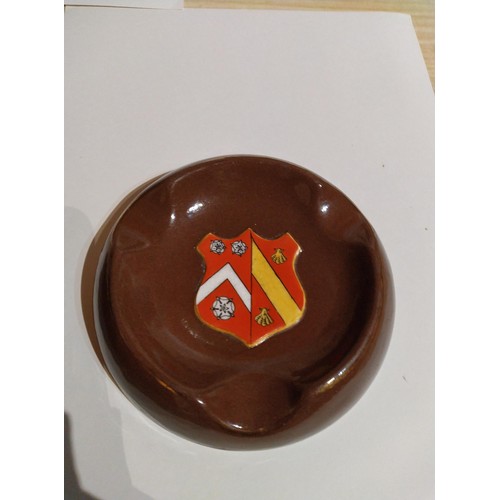 420 - Rare Wadham College Oxford University  heraldic plaque ashtray by Carlton ware, lining worn but othe... 