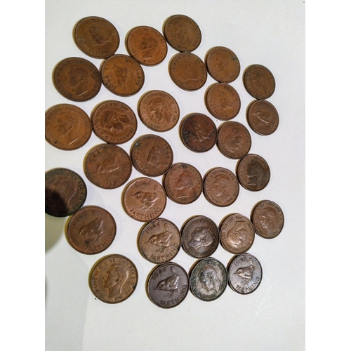 479 - GB Coin interest : small collection of 31 Farthings from 1944 in GVF - GEF condition some with lustr... 