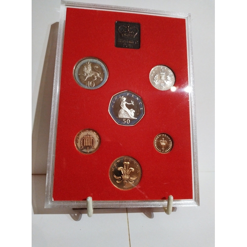 486 - 1981 GB proof coin set in Royal Mint card sleeve of issue