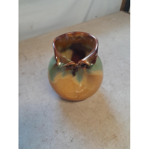 526 - Studio pottery vase : AH