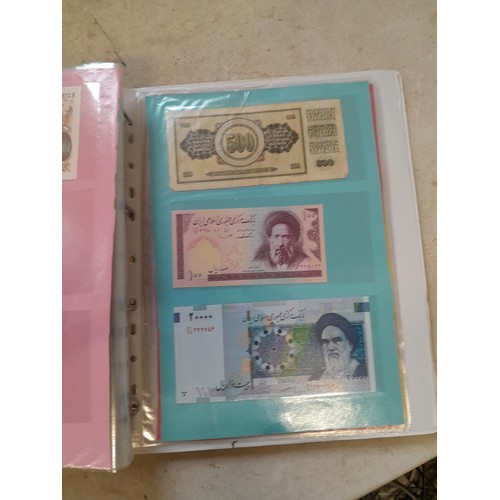 578 - Album of bank notes of the world