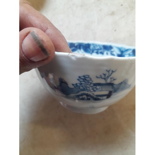 48 - An array of mainly damaged 18th & 19th century Chinese Export porcelain : restored bullet shape teap... 