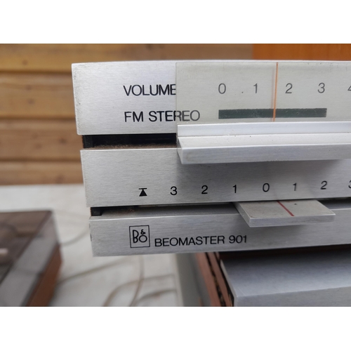 59 - Vintage Stereo : Bang & Olufsen Beogram 1202 turntable (recently serviced), Beomaster 901 receiver, ... 