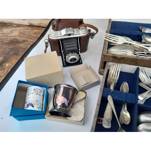 226 - Assorted silver plated flatware & other plated ware, seed pearls for re stringing & gold plated cuff... 