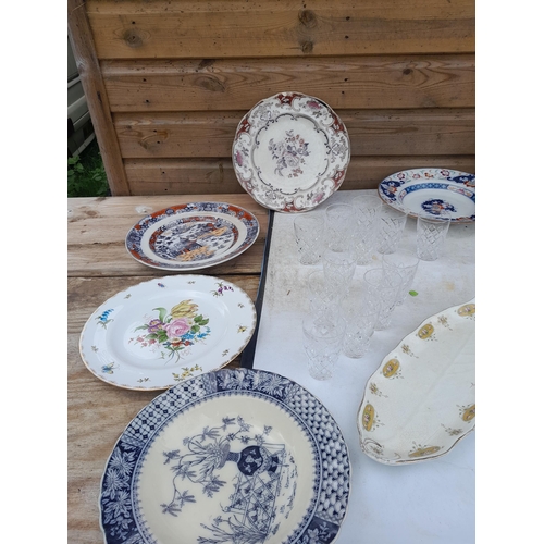 231 - Box of assorted china, glass and ornaments, cabinet pieces, note some damage to plates and decanter ... 