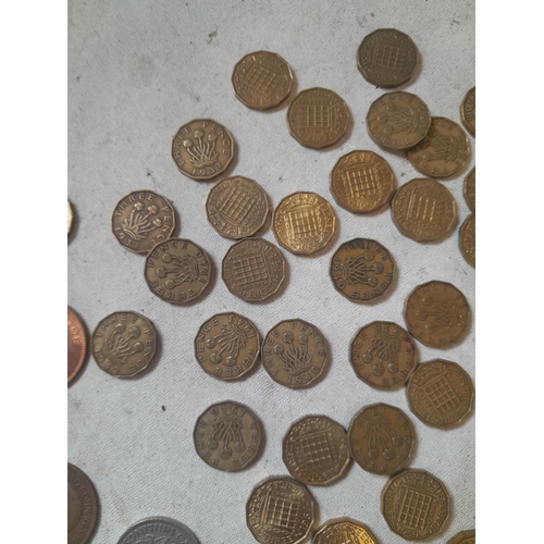 11 - Coins : UK and foreign coinage, some Pre 1947 silver included, Farthings from 1940s onwards, Victori... 