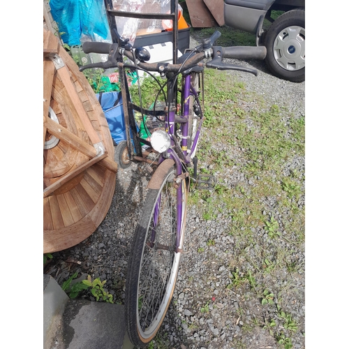 15 - 2 x push bikes : 1 x Ladies Silver Fox Sprint & Gents, in need of light restoration