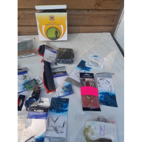 36 - New Old Stock : fishing lures, weights and related items