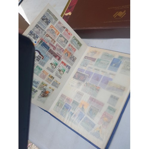 3 - Stamps : Stamps of the UK & The World from the 20th century mounted mint and used , in stock books, ... 