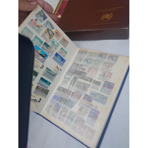 3 - Stamps : Stamps of the UK & The World from the 20th century mounted mint and used , in stock books, ... 