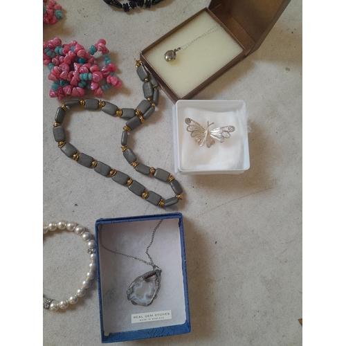 40 - Costume jewellery : some in original boxes of issue, Beaverbrooks necklace and earring set, some sil... 