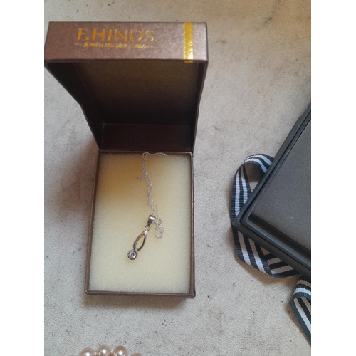 40 - Costume jewellery : some in original boxes of issue, Beaverbrooks necklace and earring set, some sil... 