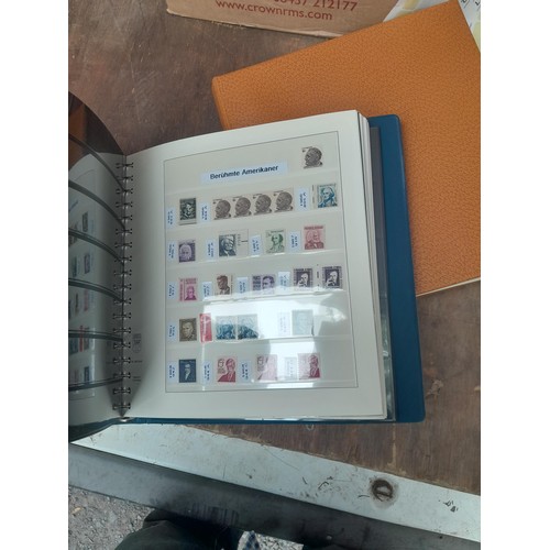 164 - Stamps : USA, 2 x Lindar albums containing 1900 -2000 collection, earlier used and later unmounted &... 