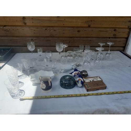 281 - Note multiple photographs : Cut and other glassware, decanters, clear and coloured glassware,  Lladr... 