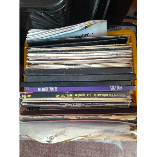 295 - Box of mixed theme records, 78s and clear early plastic records (classical)