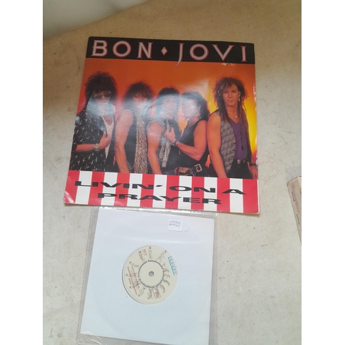 444 - Vinyl records : 1 x 45 Manfredd Mann on Bronze, & Bon Jovi