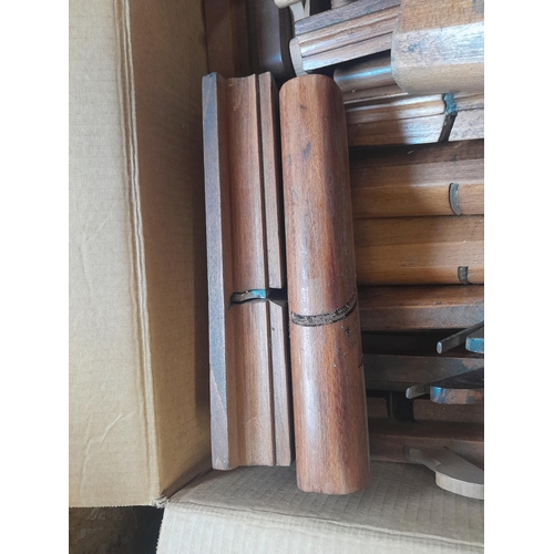 115 - Approx 23 antique wooden moulding planes