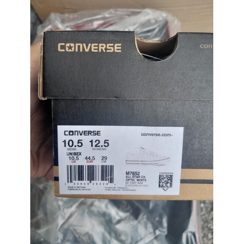 27 - Gents size 10.5 Converse trainers