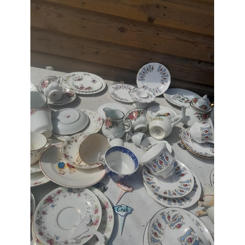 16 - Decorative part tea ware, blue and white etc.