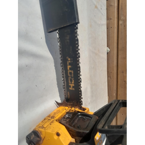 31 - McCulloch 438 petrol chainsaw