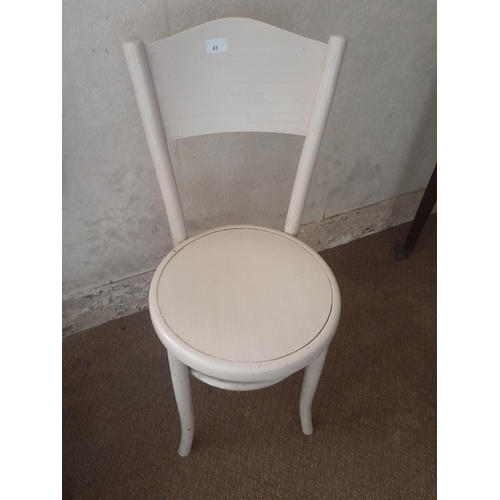 47 - Furniture : painted bentwood chair and nest of tables