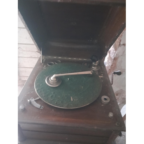 62 - Vintage Colombia wind up table top model gramophone for spares