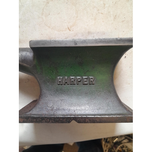 94 - Vintage table top jewellers anvil Harper 4006