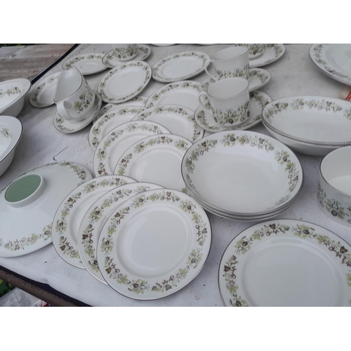 108 - Royal Doulton Vanity Fair dinner ware