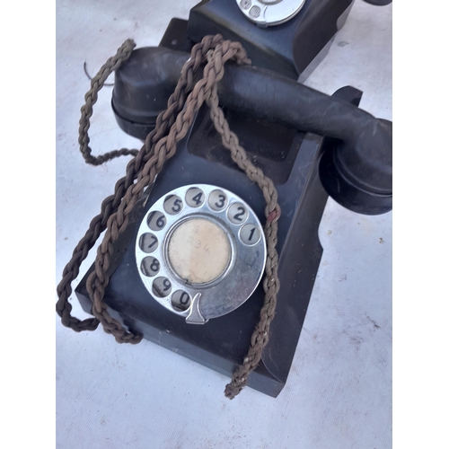 139 - Collection of vintage bakelite telephones mainly for spares