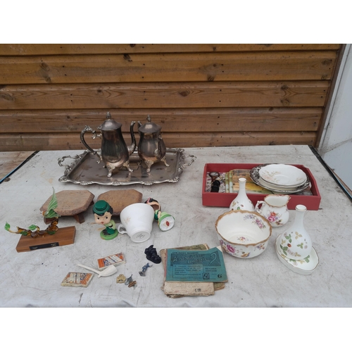 250 - Collection of oddments : china & glass ornaments, plated ware, GPO torches, clay pipe , smoking ephe... 