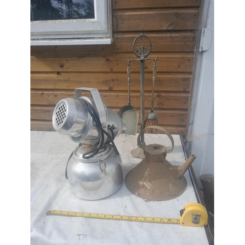 5 - Vintage copper kettle, smoke machine