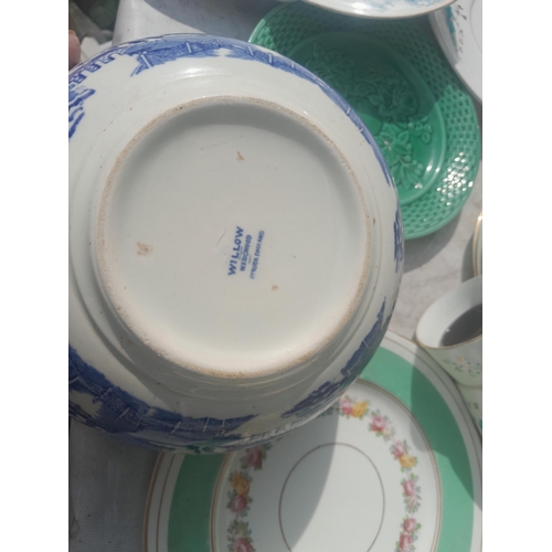 9 - Note multiple photos : large array of tea, dinner and glassware : Duchess, Paragon, blue and white e... 