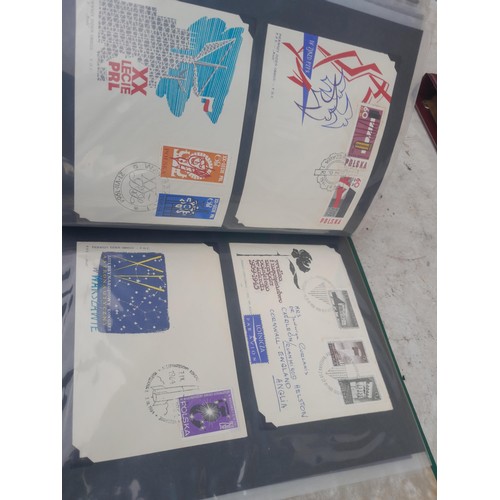 83 - 4 x folders of Stamp First Day Covers :folder of Channel Tunnel , others are multithematic