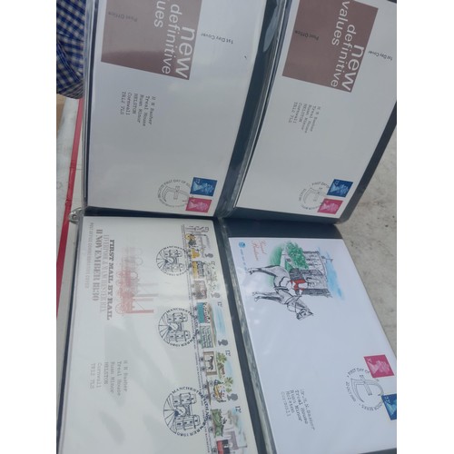 83 - 4 x folders of Stamp First Day Covers :folder of Channel Tunnel , others are multithematic