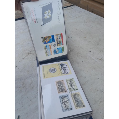 86 - Stamp First Day covers in folders, a multithematic collection