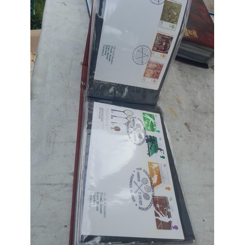 86 - Stamp First Day covers in folders, a multithematic collection