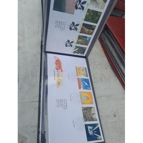 86 - Stamp First Day covers in folders, a multithematic collection