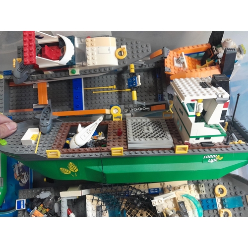 309 - Lego marine craft