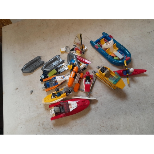 310 - Lego boats