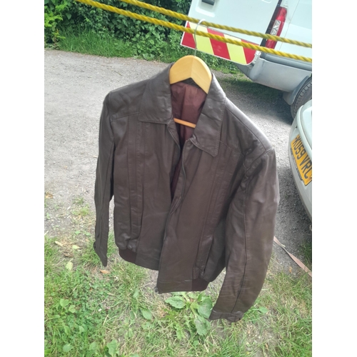 480 - Brown leather jacket medium